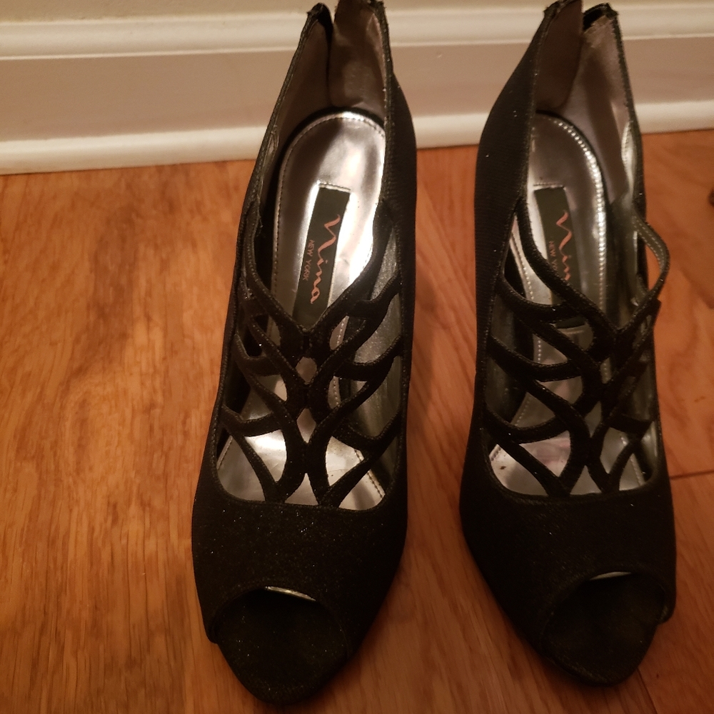 💙Heels - Picture 3 of 3